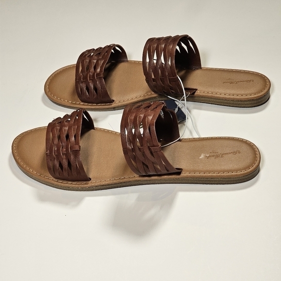 Universal Thread Women's Size 11 Addie Two Band Slide Sandals Brown - Picture 8 of 10